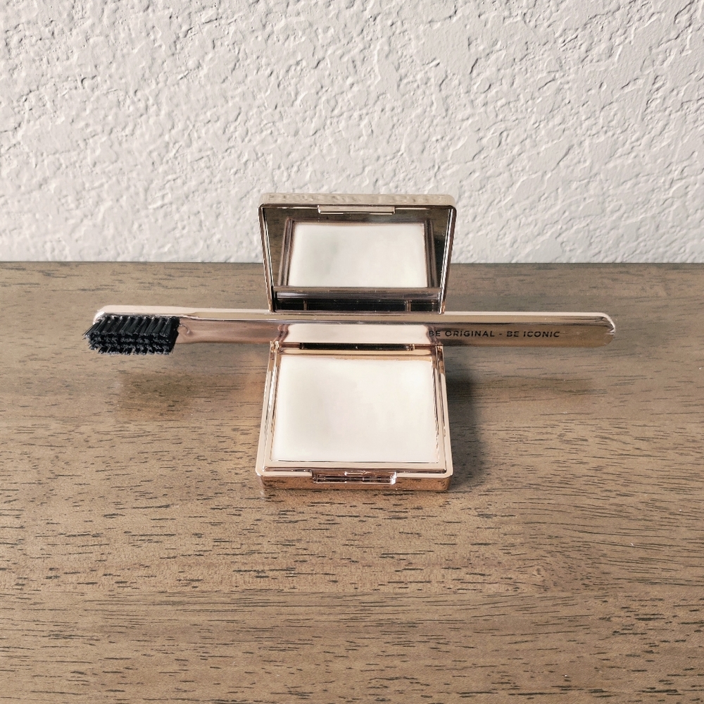Iconic London Brow Silk & Brush Bundle
